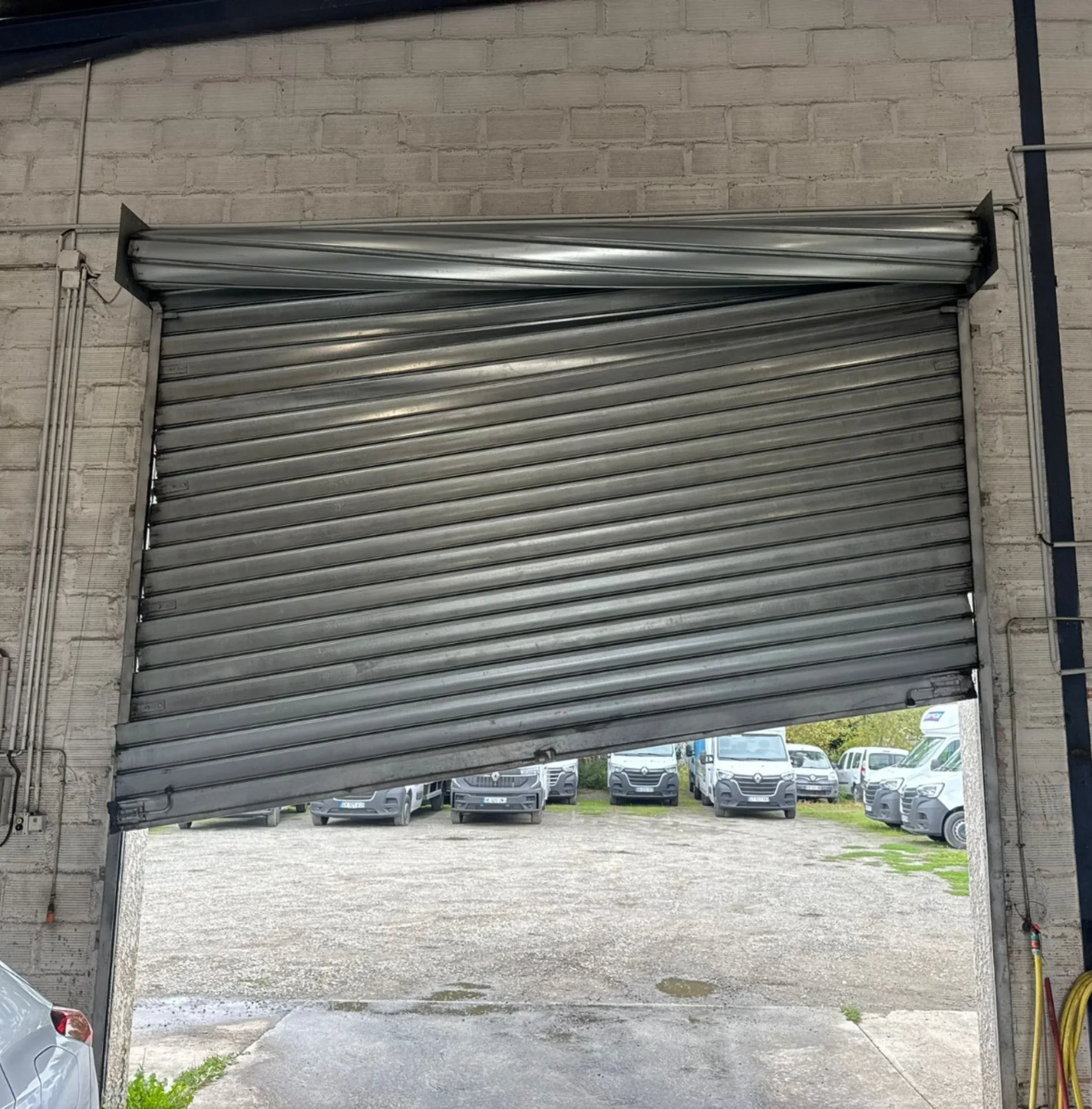 Rideau désaxé a Paris 17e